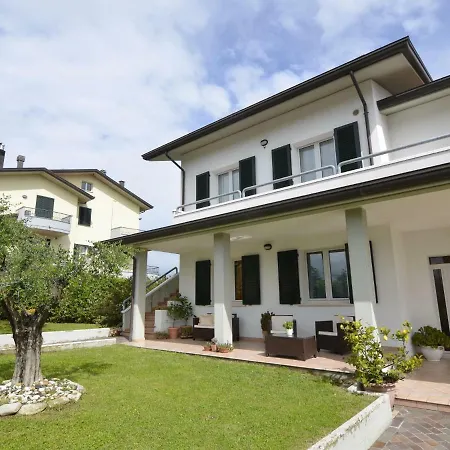 Belvilla By Oyo Casa Cevoli *